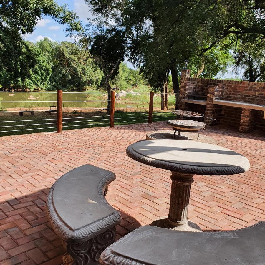 Ekuthuleni River Front Chalets Maruleng Exterior photo