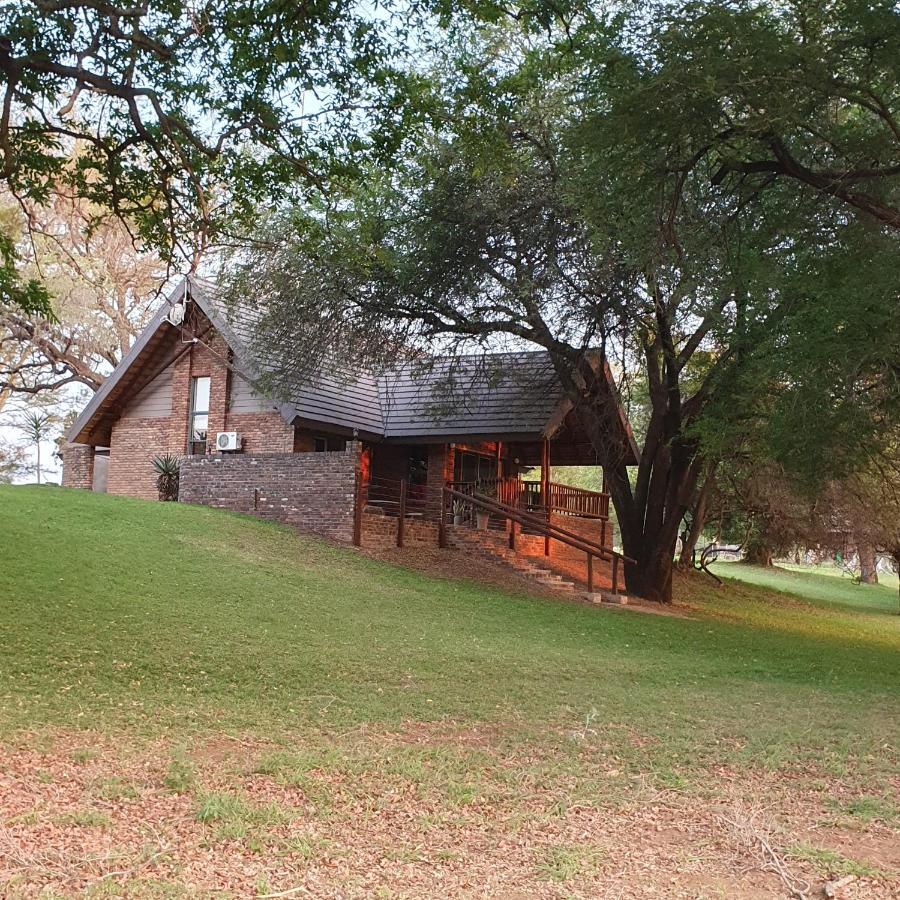 Ekuthuleni River Front Chalets Maruleng Exterior photo