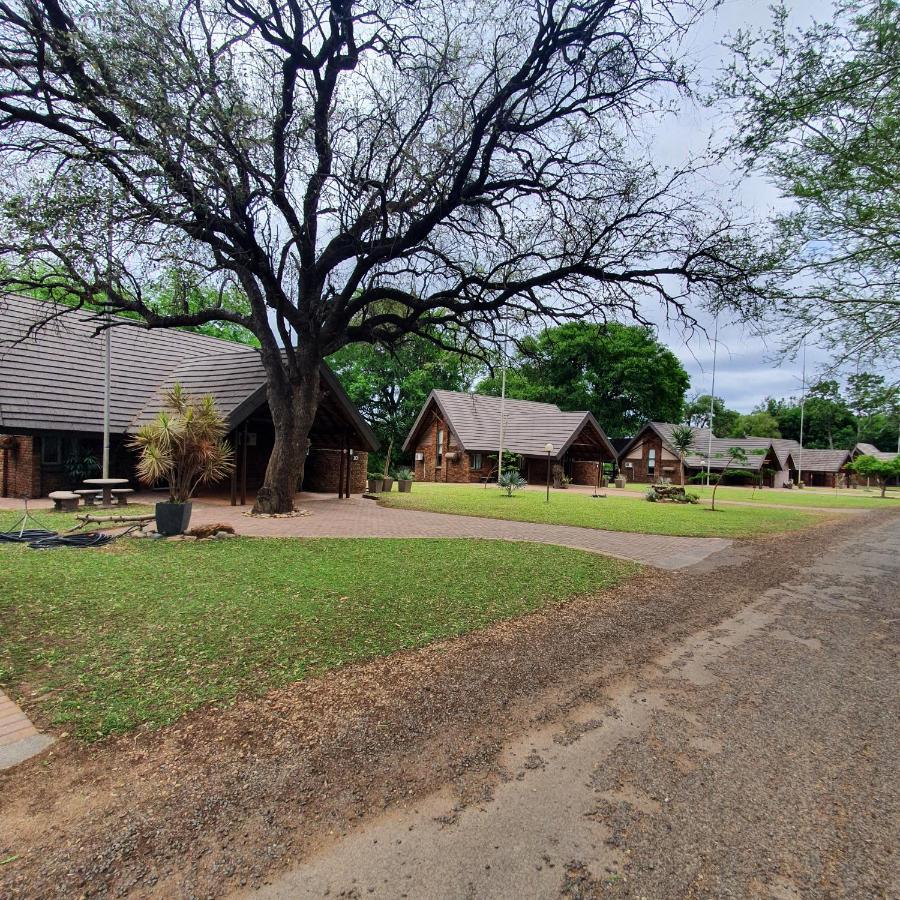Ekuthuleni River Front Chalets Maruleng Exterior photo